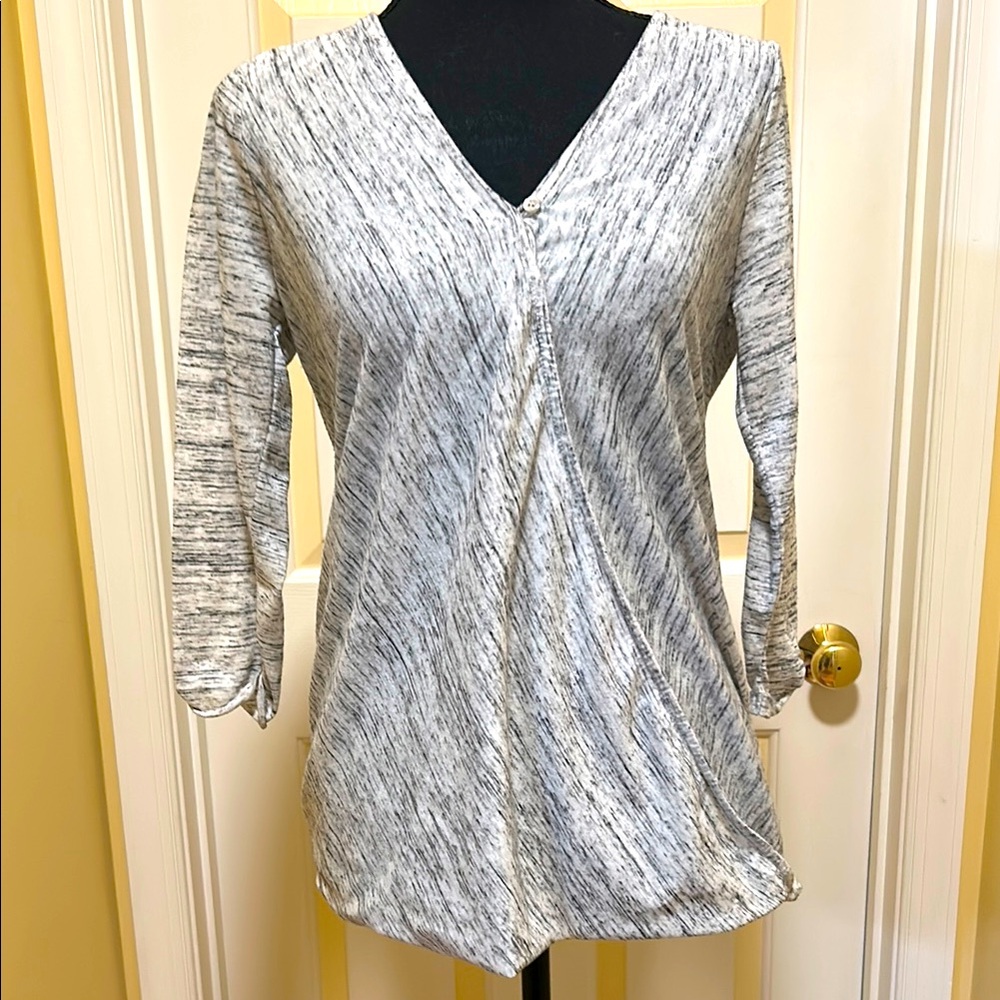 Women's V-Neck Gray Nursing Top